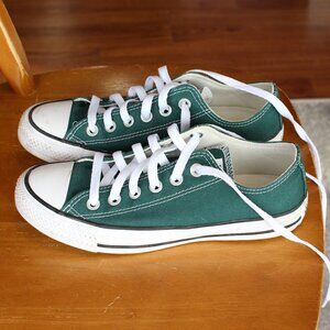 Converse Dark Green Chuck Taylor Low Top Shoes Size 6.5 Womens